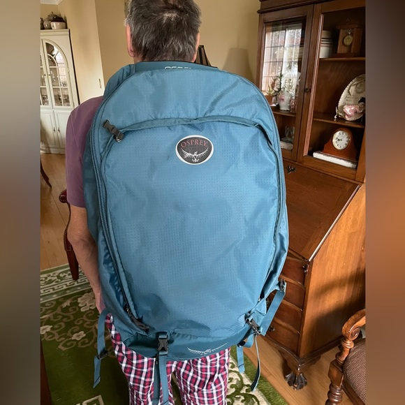 Osprey Fairview 70L Women’s Travel Backpack - Picture 13 of 14